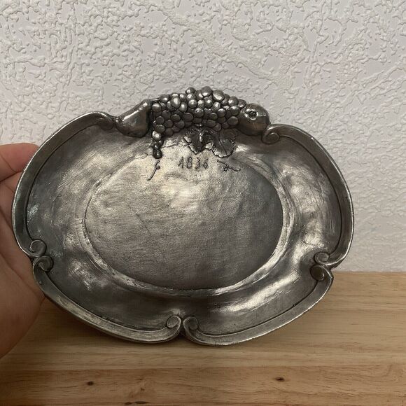 VTG 36s Artina SKS Zinn 95% Obstschale Trauben Obst Schälchen/Grapes Fruit Bowl